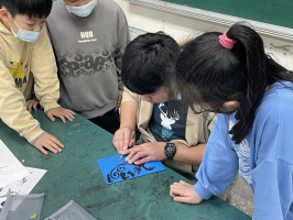 校長藝術課  台灣藍鵲  版畫:IMG_5004